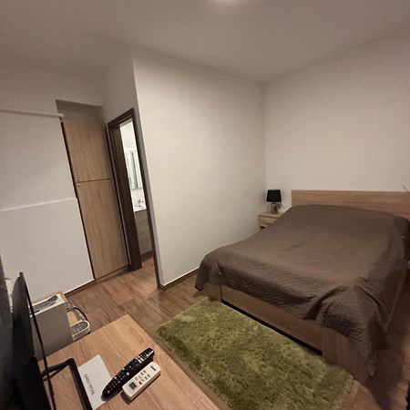 Beugro Lak Hotel Esztergom Bagian luar foto