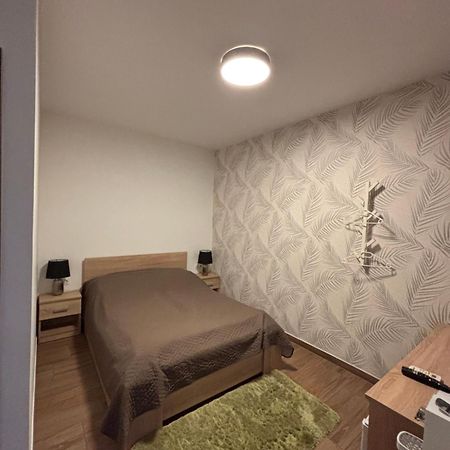 Beugro Lak Hotel Esztergom Bagian luar foto