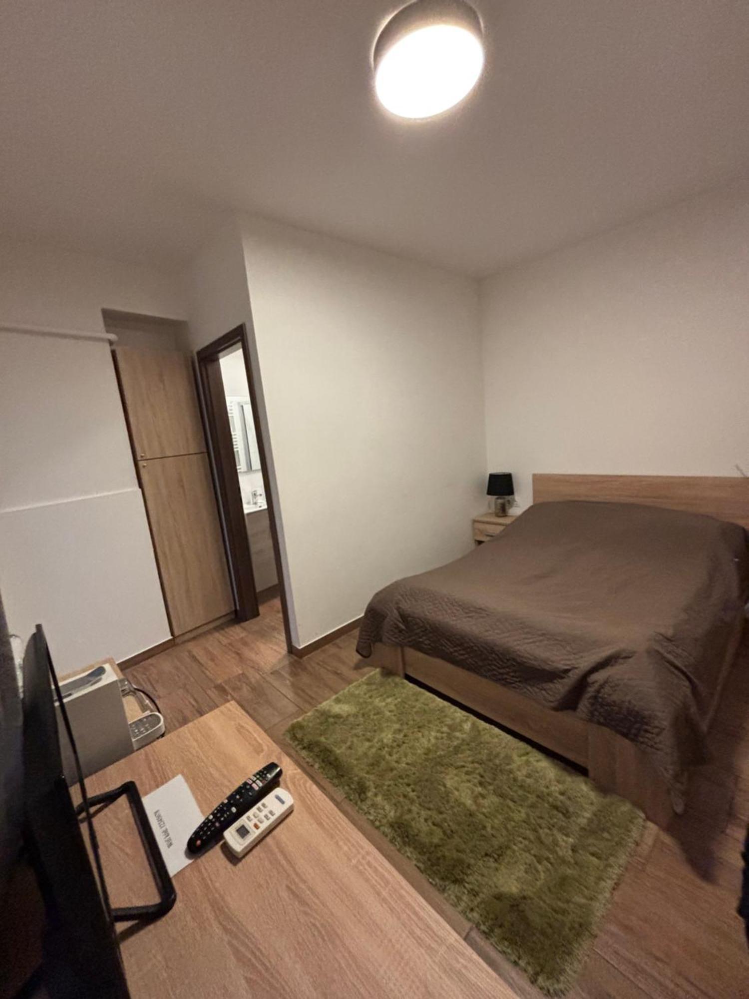 Beugro Lak Hotel Esztergom Bagian luar foto